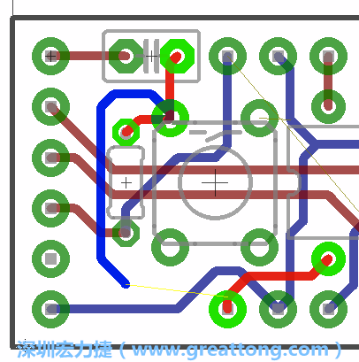 要在電路板正面進(jìn)行+5V信號(hào)線連結(jié)和其他連結(jié)點(diǎn)的布線工作是非常容易的，而重置信號(hào)線（信號(hào)線用來連結(jié)電路板正面左邊的重置開關(guān)）需要經(jīng)過一個(gè)可以通過電路板正反兩面的電路通道，這個(gè)通道是一個(gè)可以讓電路板正反兩面線路連接的一個(gè)小孔。