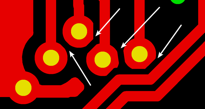 多層板中過(guò)孔會(huì)在每層線路上都有孔環(huán)，且每個(gè)層孔環(huán)周圍環(huán)境有夾線也有不夾線，環(huán)境各不一